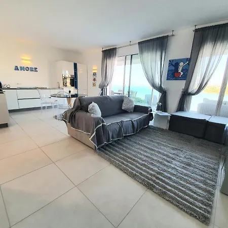 Delfini Sul Mare Appartamento Golfo Aranci