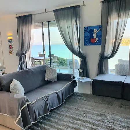 Appartamento Delfini Sul Mare